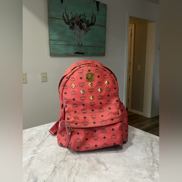 Authentication MCM backpack - Picture 3 of 8